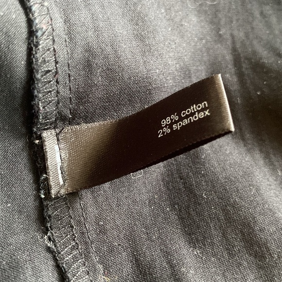 The Limited ladies jumpsuit in size small. Black made with cotton. - Picture 4 of 8